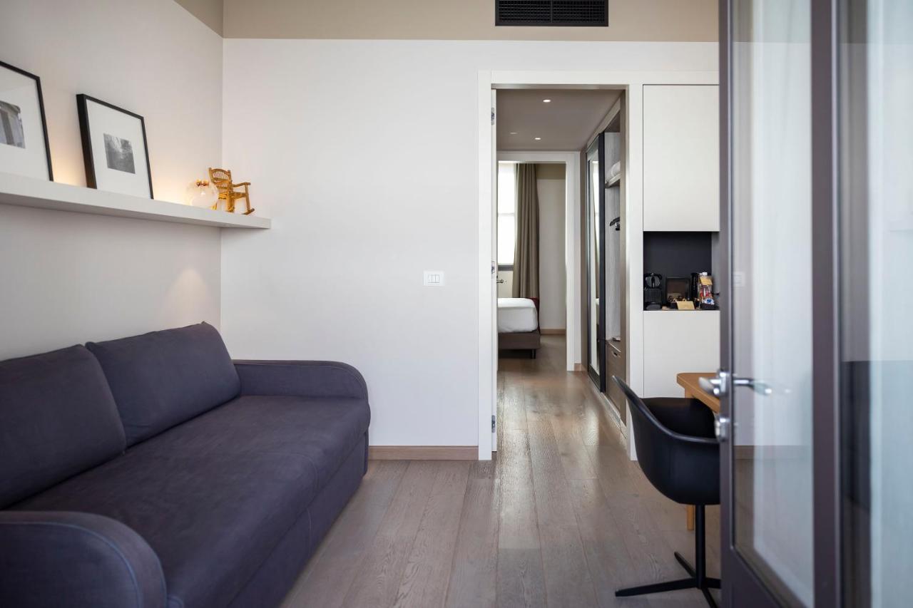 Savona 18 Suites Милано Стая снимка