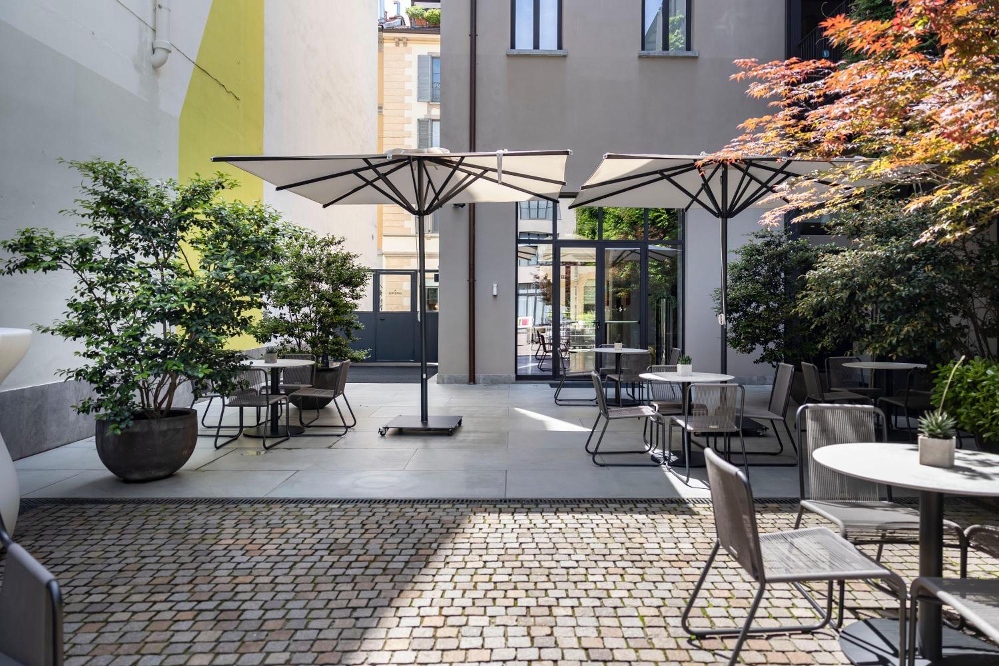 Savona 18 Suites Милано Екстериор снимка
