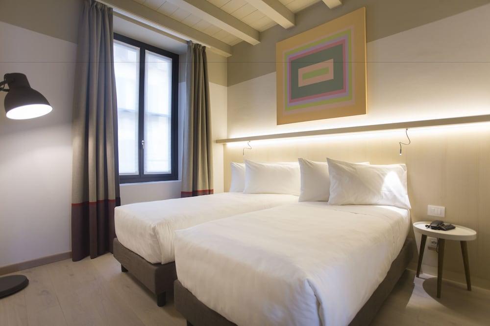Savona 18 Suites Милано Екстериор снимка